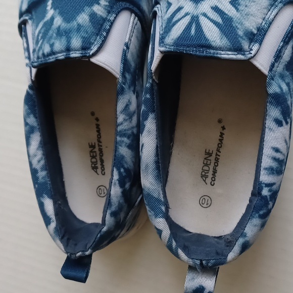4/$30 Blue Tie-Dye Shoes - Size 10 (Women) - Run a little small - Picture 2 of 5